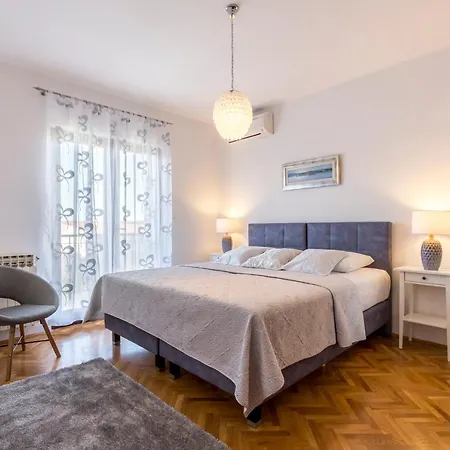 Split-villas Dalmatica For 12 Villa Split