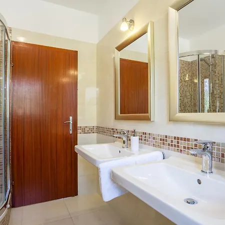 Split-villas Dalmatica For 12 Βίλα