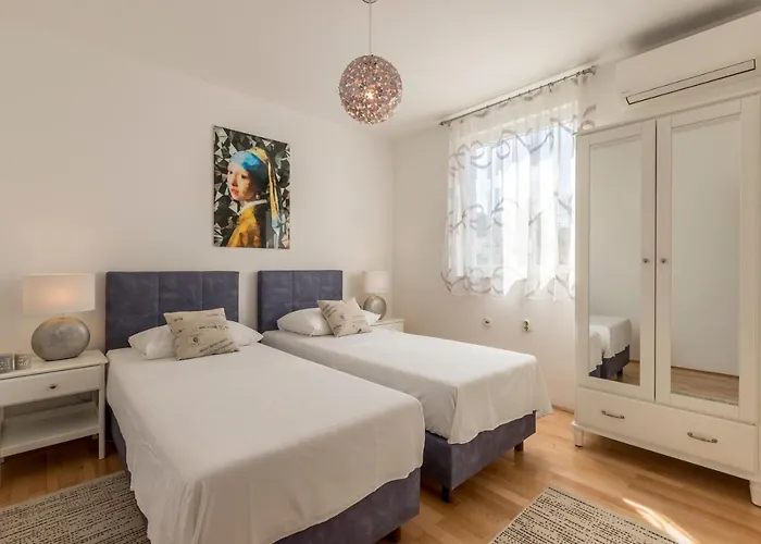 Split-villas Dalmatica For 12 Villa