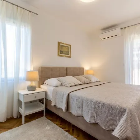 Split-villas Dalmatica For 12 *